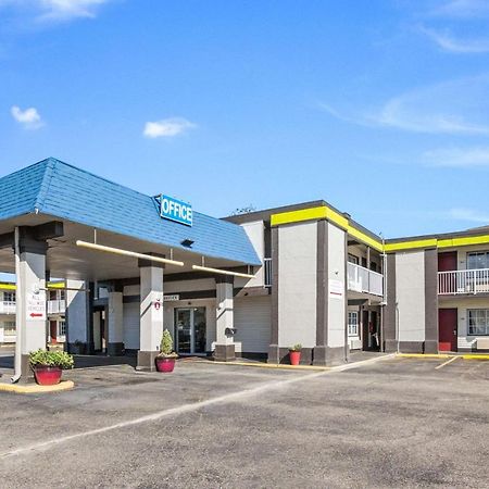 Econo Lodge Inn & Suites Terre Haute Exterior foto
